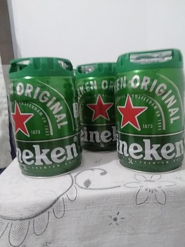 3 barris Heineken entregues